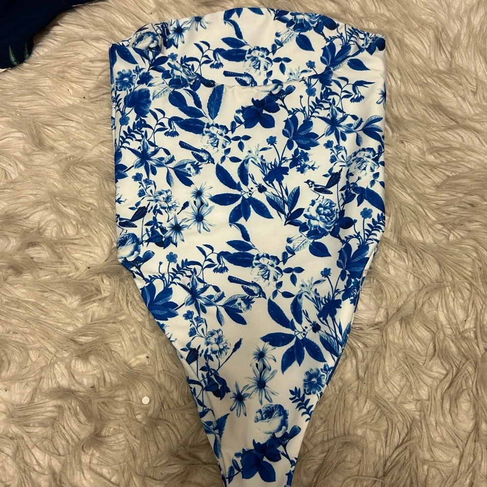 NWOT Skatie One Piece Swimsuit in Wisteria Print - Picture 3 of 4